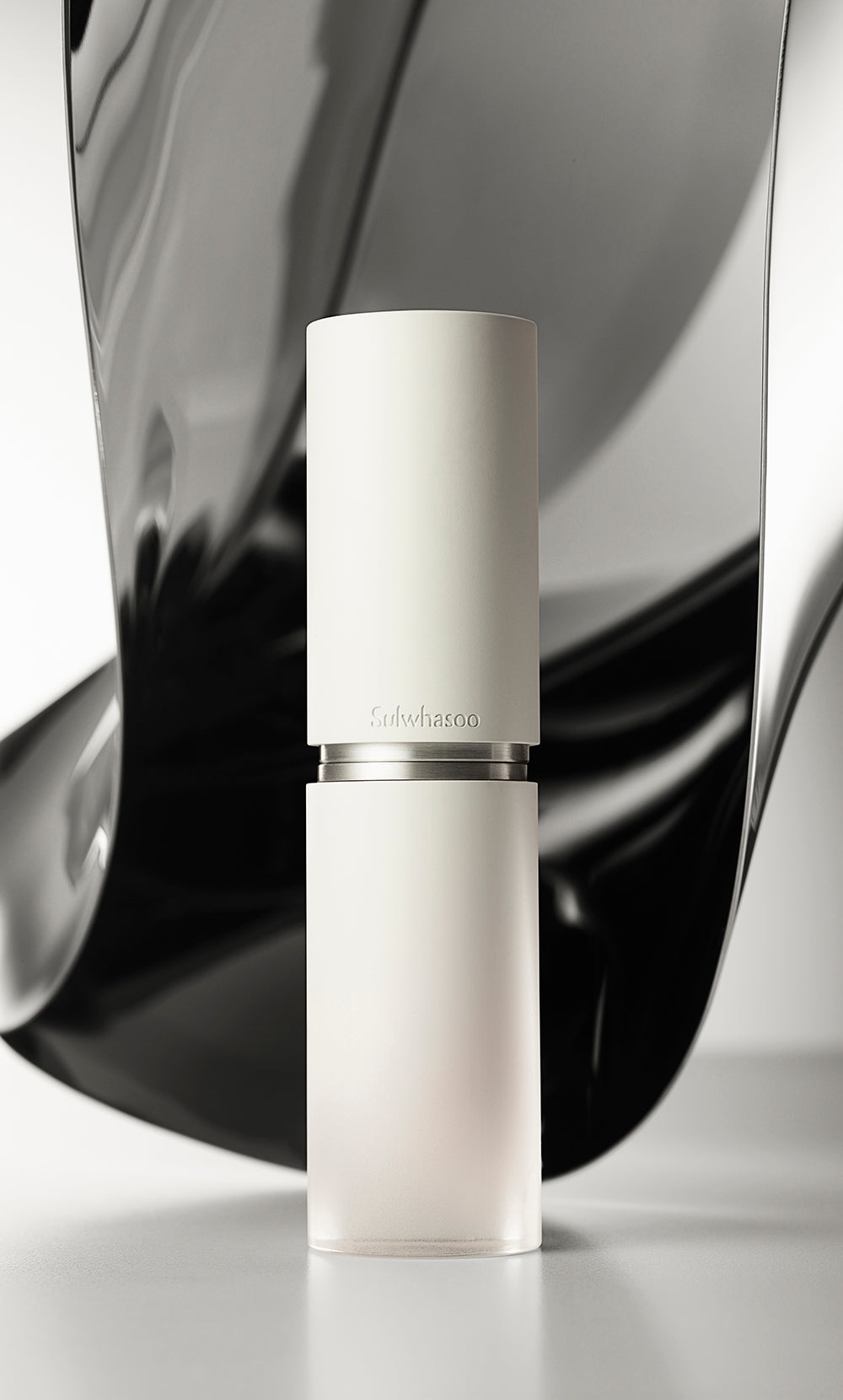 Sulwhasoo The Ultimate S Serum 50ml - product image 9